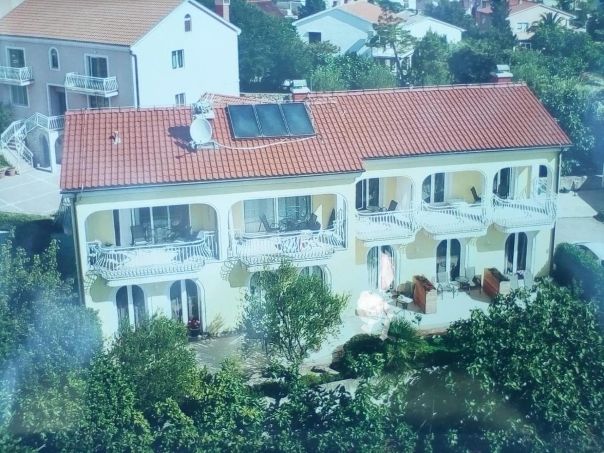 Ana Rooms Крк Екстер'єр фото