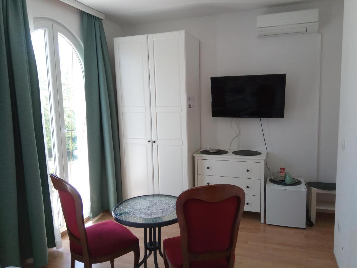 Ana Rooms Крк Екстер'єр фото